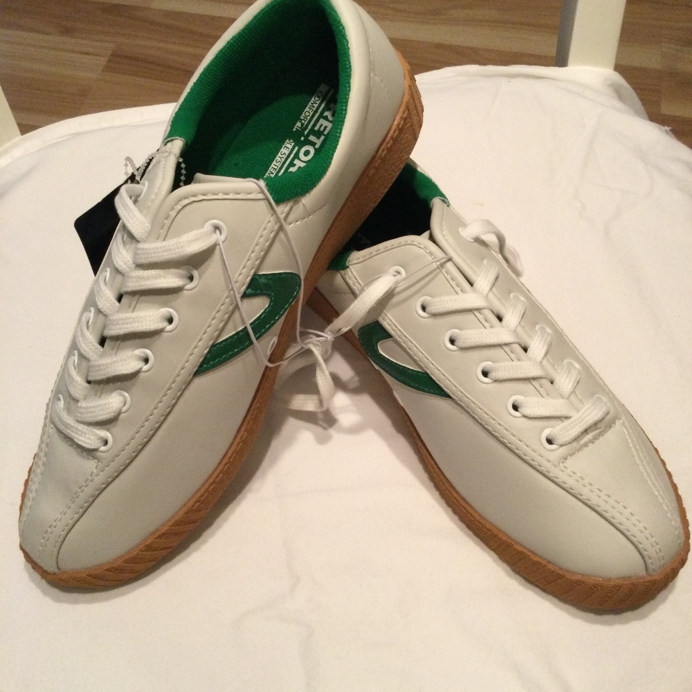 TRETORN NYLITE TENNIS SHOES
